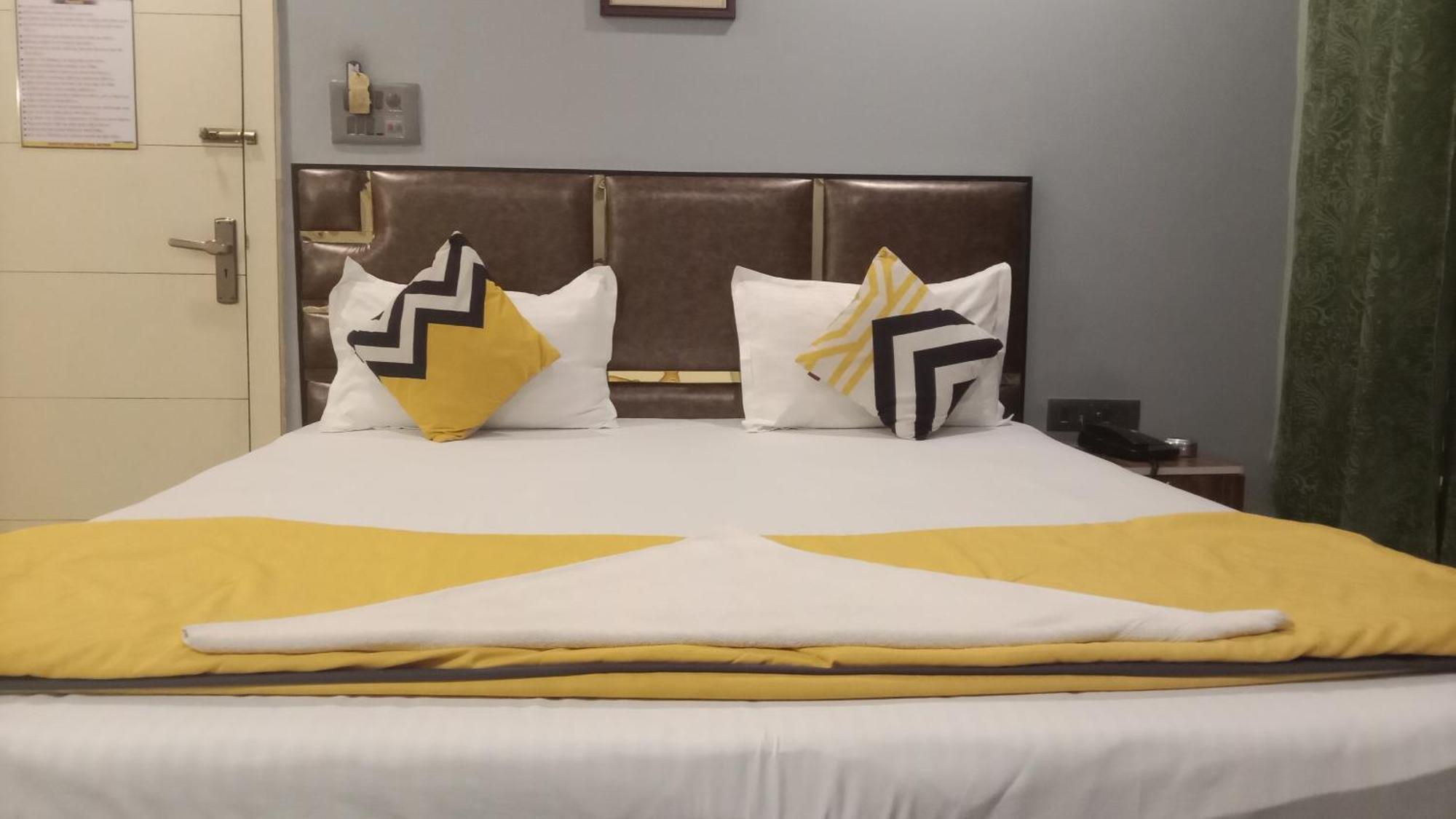 Tajpur The Promise Hotel And Resort חדר תמונה